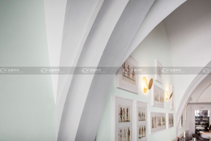 餐廳微粒吸聲板聲學(xué)裝飾：提升就餐體驗(yàn)